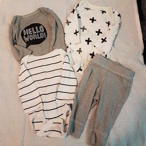 Cloud Island 3-6 m bodysuit and pants